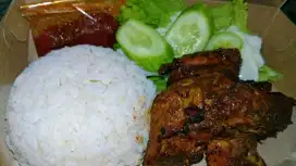 Paket ayam bakar sambal merah pedaz