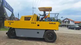 Tandem tire roller Sakai TS7409