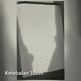 Matras atau kasur bayi Luvina