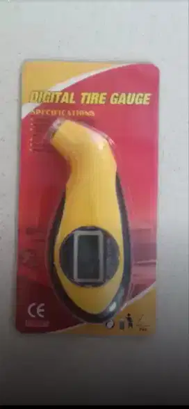 Monometer pengukur tekanan ban Digital