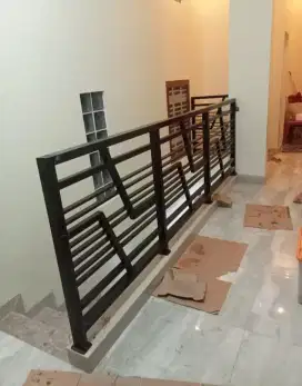 Pagar tangga dan balkon
