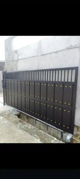 Pagar pintu gerbang