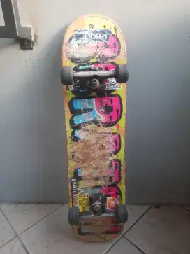 SKATEBOARD SCRATCH
