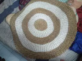 Karpet bulat Enceng gondok