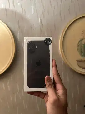 iPhone 16 128 GB Black Resmi Blibli GDN Brand New Segel Greenpeel