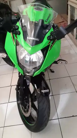 Kawasaki Ninja SL 250 cc like neww