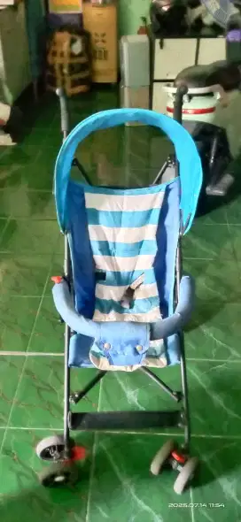Jual aja stroller bayi, bekas seperti digambarnya