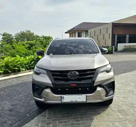 (DP 5JT) fortuner vrz TRD 2018 full variasi