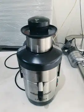 Juicer robot coupe j80