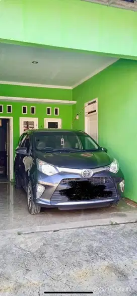 dijual mobil calya warna abuabu
