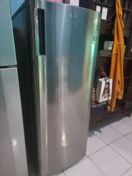 FREEZER LG 6 TINGKAT