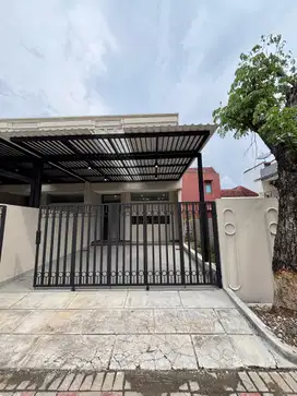 JUAL RUMAH BARU MODERN CLASSIC HOOK SEKTOR 7 A GADING SERPONG