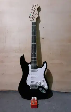 Gitar Stratocaster & Efek Distorsi