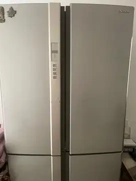 Kulkas 4 pintu merk sharp