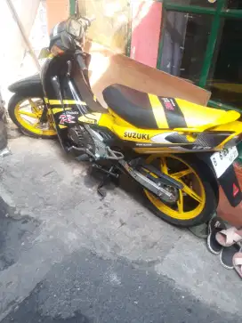 Jual butuh buat keperluan anak sekolah