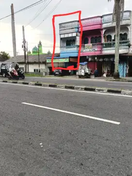 Ruko disewakan lokasi strategis cocok untuk lokasi usaha