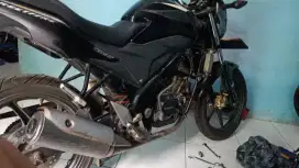 Honda CB150R 2015