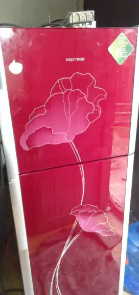 Kulkas Polytron 2 pintu