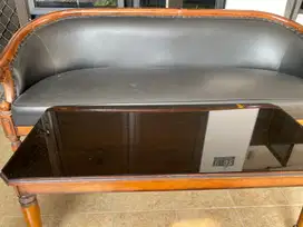 Kursi dan sofa kayu