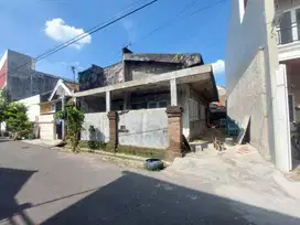 Tanah 135 M Bonus Bangunan Dekat Sekolah Al Abidin Banyuanyar Solo