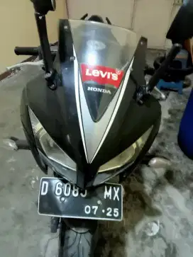 Jual cepat honda cbr150r