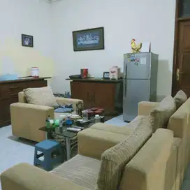 Dijual Rumah Darmo Permai Utara