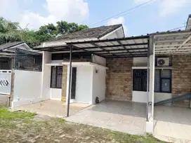 Rumah Jatisari Permai