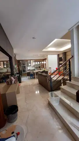 Dijual Rumah di Ciumbuleuit Bandung Cantik Minimalis