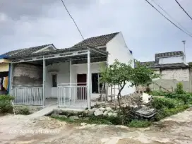 Disewakan rumah belakang kawasan industri modernland cikande