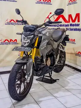 Honda New CB 150R SE Tahun 2022 warna silver