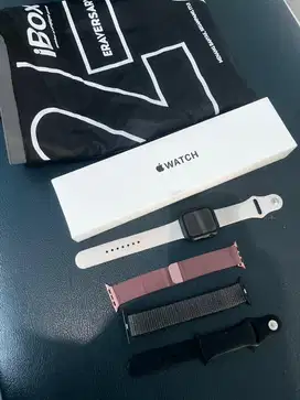 Apple watch SE Gen 2 44mm midnight
