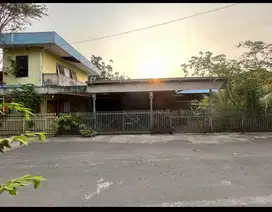 Dijual Tanah dan Bangunan Rumah
