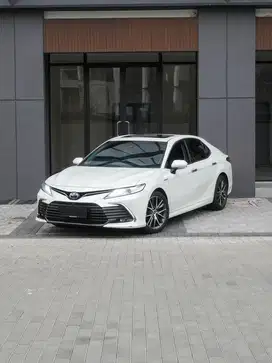 Camry 2.5 AT tss hybrid