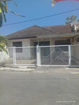 Dijual Rumah Simpang Darmo Permai Selatan