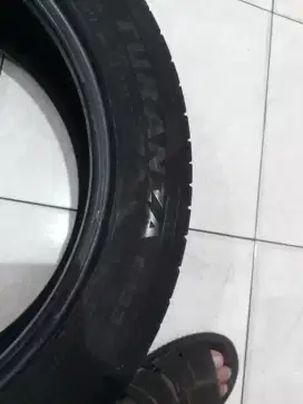 Ban mobil R195/50 R 16 bridgestone turanza ER33