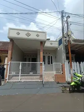 Dijual Rumah minimalis rapih siap huni di Dukuh Zamrud Mustikajaya