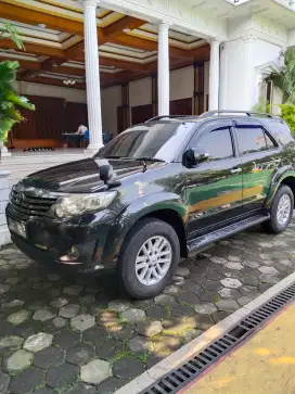 Jual Toyota Fortuner 2.7 G Lux th 2013