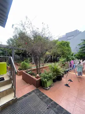 DIJUAL RUMAH DAN TANAH LUAS JAUH DIBAWAH NJOP PONDOK INDAH JAKSEL