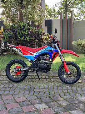 Honda CRF 150L thn 2018 Full Modif Part Ori Tersimpan Rapi Koko Motor