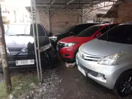 Jasa pelayanan rental mobil