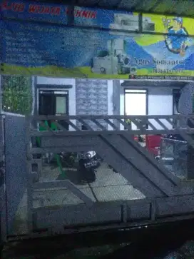 Melayani panggilan service dan pemasangan AC