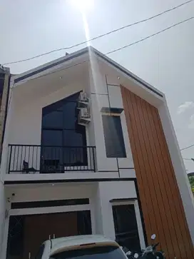 Dijual rumah mewah dalam Tengah kawasan pemerintahan