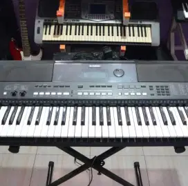 Yamaha PSR E433