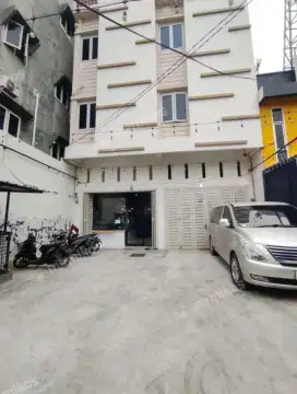 2 unit Ruko 3 1/2 Lt , Cocok Untuk usaha Kuliner Dan kost sekaligus.
