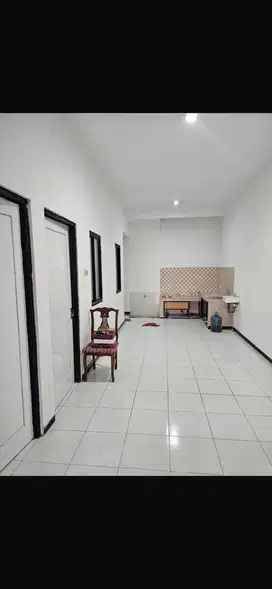 DIJUAL RUMAH 4 LANTAI DI GRAND PARIS LETAK STRATEGIS