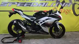 Kilometer 3000 perak Ninja 250 fi SE ABS 2014 motor simpanan