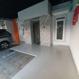 Rumah Bagus Rapih Sudah FULL RENOV Jl. Dahlia Utama Lembah Hijau