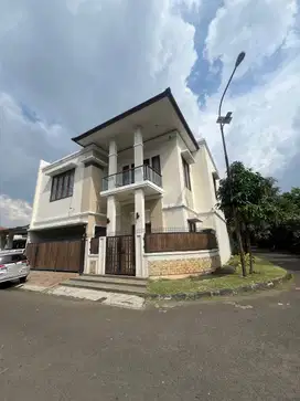 Dijual Rumah Mewah 3 Lantai Cluster Asia Banjar Wijaya Tangerang