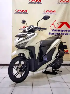 Honda Vario 150 keyless Tahun 2019 warna putih #am barata