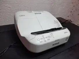 Proyektor Interaktif Epson EB-1410Wi - Kondisi Mulus, Fitur Canggih!